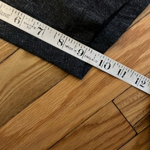 Lululemon Commission Short Classic-Fit Waist 40'' - Picture 6 of 8